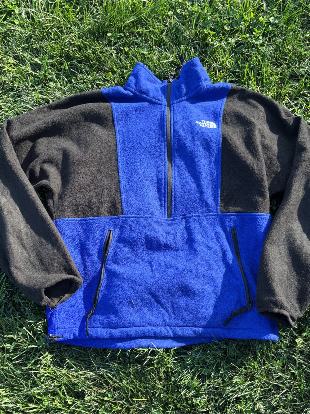 The North Face Men's 2 tone Royal Blue and Black Full-Zip Fleece Jacket